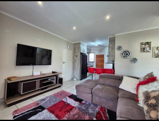 3 BEDROOM HOUSE FOR SALE IN NGWENYA RIVER ESTATE